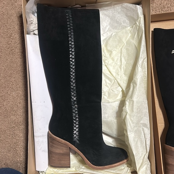 UGG heal boots - Picture 11 of 12